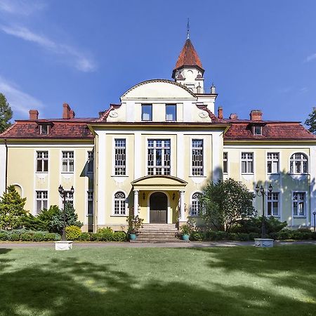 Palac Nieznanice Zabytek Goscinny Ze Spa Eksteriør billede