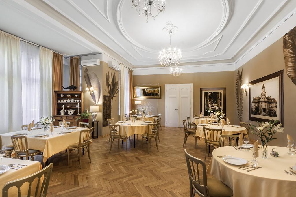 Palac Nieznanice Zabytek Goscinny Ze Spa Eksteriør billede